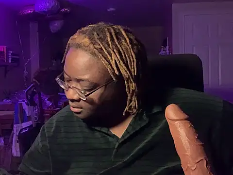 BigKittyRaven online show from 02-13-25, 04:32