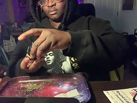 BigKittyRaven online show from 02-28-25, 04:43