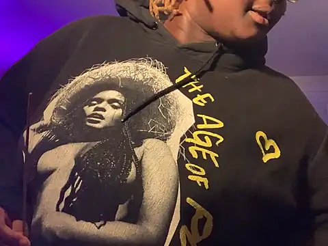 BigKittyRaven online show from 12-25-24, 02:25