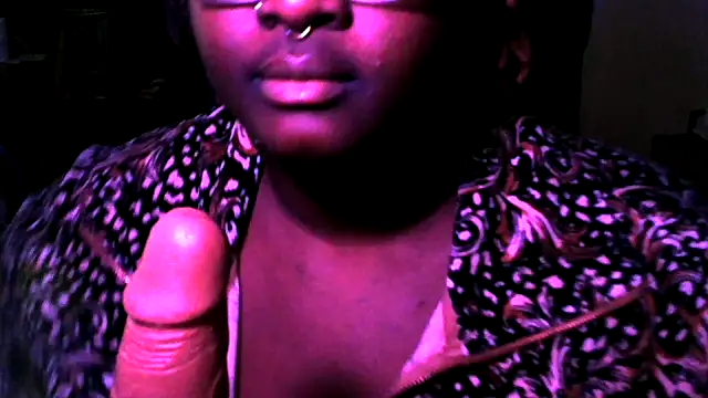 BigKittyRaven online show from 12-07-24, 10:23