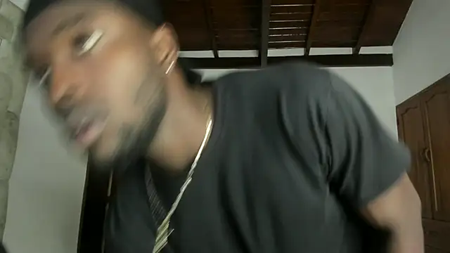 Dylan Taylor online show from 02-12-26, 03:17