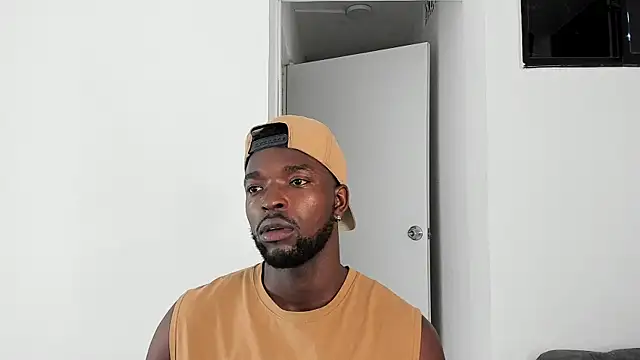 Dylan Taylor online show from 10-29-25, 03:49