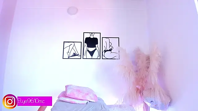 ellie mcdonald online show from 04-09-26, 02:56