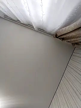 Lorrain Dorrie online show from 12-16-25, 08:18