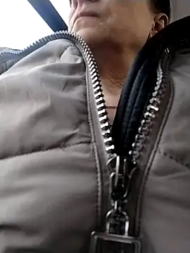 Lorrain Dorrie online show from 03-18-25, 01:23