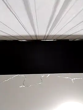 Lorrain Dorrie online show from 12-15-25, 06:19