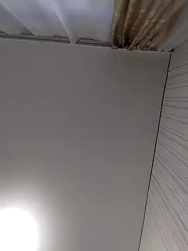 Lorrain Dorrie online show from 12-19-25, 09:00