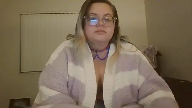 HoneyBear19 online show from 02-24-25, 07:55