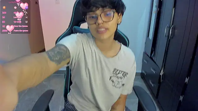 Snapshot of gooddess_isis chatting on 01-27-25, 06:09 gooddess isis online show from 01-27-25, 06:09