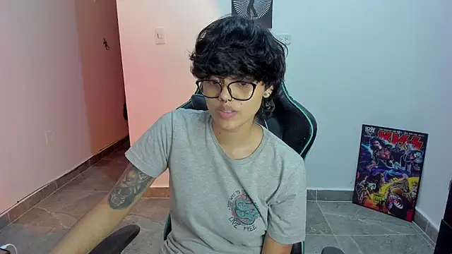 Snapshot of gooddess_isis chatting on 02-19-25, 02:12 gooddess isis online show from 02-19-25, 02:12