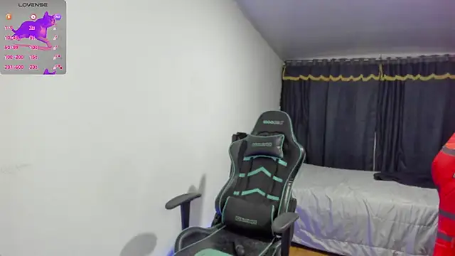 Snapshot of gooddess_isis chatting on 12-06-24, 02:51 gooddess isis online show from 12-06-24, 02:51