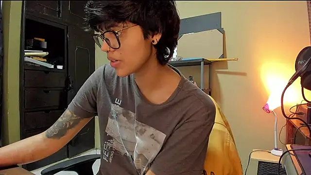 Snapshot of gooddess_isis chatting on 12-22-24, 06:49 gooddess isis online show from 12-22-24, 06:49