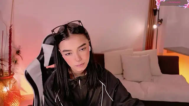 AnabelWolf online show from 03-27-26, 01:34