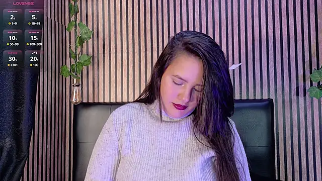 Snapshot of Victoria_Ponce1 chatting on 09-30-25, 08:48 Victoria Ponce1 online show from 09-30-25, 08:48