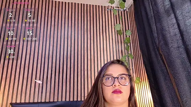 Snapshot of Victoria_Ponce1 chatting on 09-23-25, 09:22 Victoria Ponce1 online show from 09-23-25, 09:22