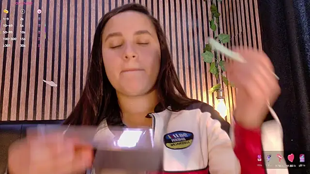 Snapshot of Victoria_Ponce1 chatting on 09-19-25, 07:40 Victoria Ponce1 online show from 09-19-25, 07:40