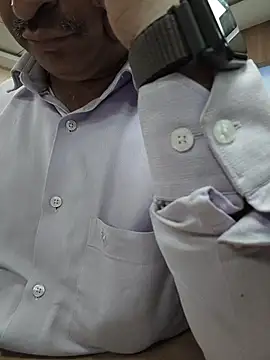 Snapshot of samee00721 chatting on 04-13-26, 11:03 samee00721 online show from 04-13-26, 11:03