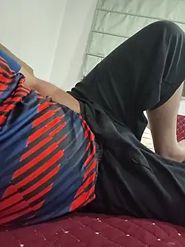 Snapshot of samee00721 chatting on 04-01-26, 05:21 samee00721 online show from 04-01-26, 05:21