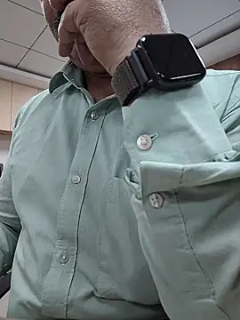 Snapshot of samee00721 chatting on 04-15-26, 07:36 samee00721 online show from 04-15-26, 07:36