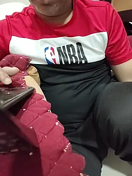 Snapshot of samee00721 chatting on 03-15-26, 05:42 samee00721 online show from 03-15-26, 05:42