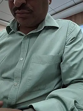 Snapshot of samee00721 chatting on 04-07-26, 06:26 samee00721 online show from 04-07-26, 06:26