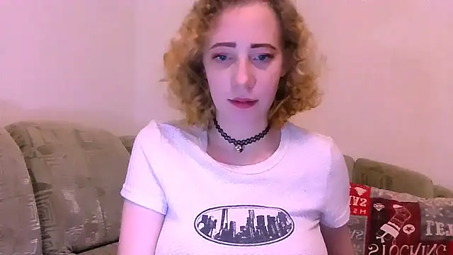 Snapshot of MelxMellie chatting on 01-28-25, 09:40 MelxMellie online show from 01-28-25, 09:40