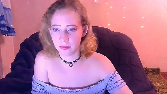 Snapshot of MelxMellie chatting on 01-26-25, 06:27 MelxMellie online show from 01-26-25, 06:27