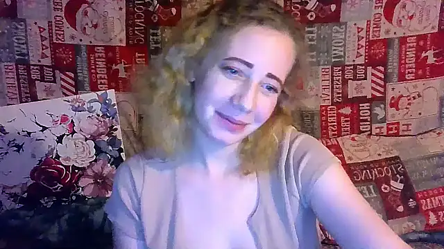 Snapshot of MelxMellie chatting on 03-12-25, 11:54 MelxMellie online show from 03-12-25, 11:54