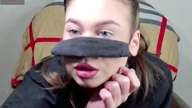 Mikki5P online show from 02-18-25, 06:04