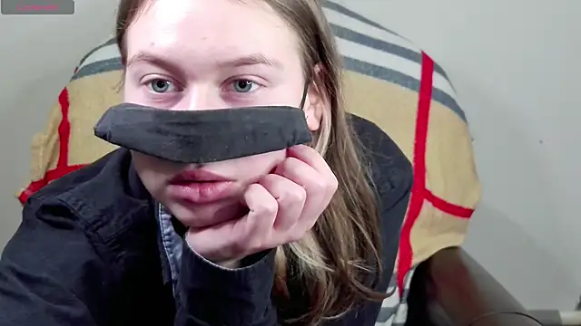 Mikki5P online show from 02-11-25, 06:11