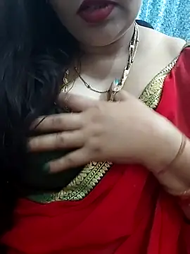 Snapshot of Mayuri77 chatting on 03-18-25, 07:22 Mayuri77 online show from 03-18-25, 07:22