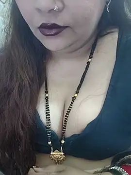 Snapshot of Mayuri77 chatting on 09-15-25, 01:50 Mayuri77 online show from 09-15-25, 01:50