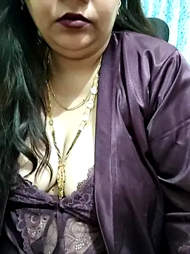 Snapshot of Mayuri77 chatting on 02-27-25, 12:36 Mayuri77 online show from 02-27-25, 12:36