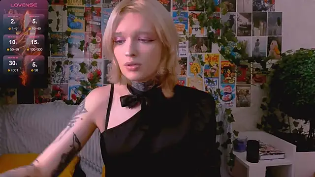 Simona Rain online show from 10-21-25, 10:20