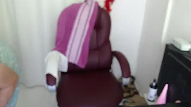 Snapshot of Xileny-Halliwey chatting on 04-11-26, 10:57 Xileny-Halliwey online show from 04-11-26, 10:57