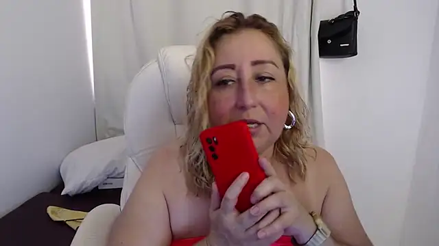 Xileny-Halliwey online show from 09-18-25, 04:10