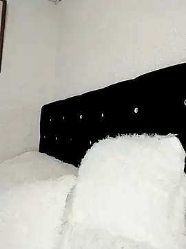 ElizabethWeil online show from 11-05-25, 08:34