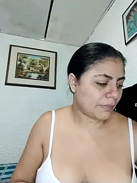 ElizabethWeil online show from 02-05-26, 01:18