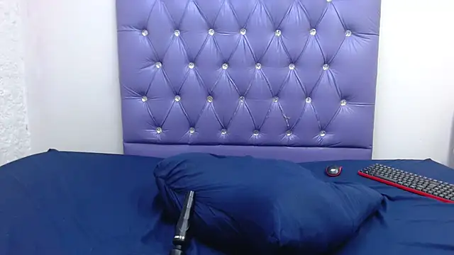 LolaTwerksXX online show from 01-05-26, 05:27