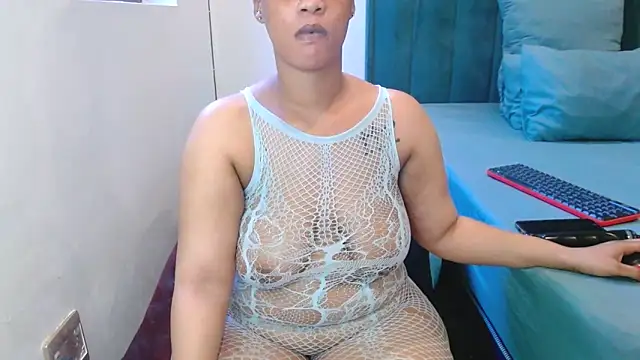 LolaTwerksXX online show from 04-28-26, 12:53