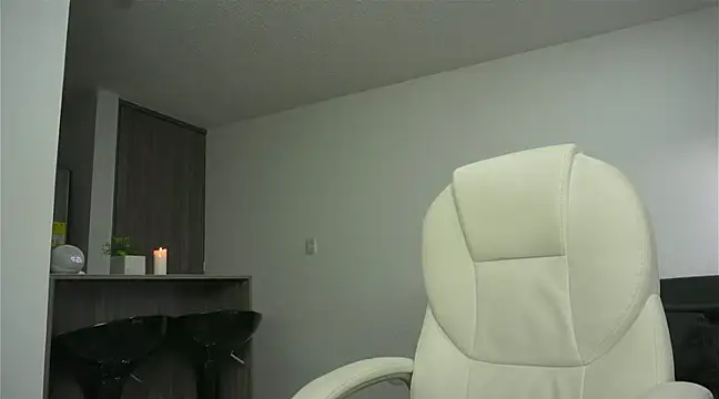 Snapshot of devin_hunter1 chatting on 12-09-24, 02:28 devin hunter1 online show from 12-09-24, 02:28