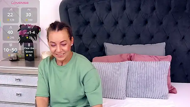 KatyNolan online show from 03-19-26, 01:00