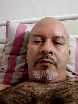 Snapshot of Juan_45 chatting on 06-16-26, 02:17 Juan 45 online show from 06-16-26, 02:17