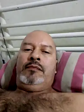 Snapshot of Juan_45 chatting on 07-13-26, 11:48 Juan 45 online show from 07-13-26, 11:48