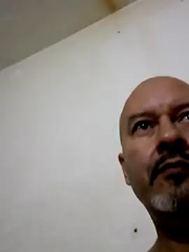 Snapshot of Juan_45 chatting on 07-12-26, 11:05 Juan 45 online show from 07-12-26, 11:05