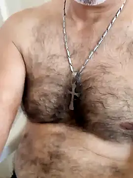 Snapshot of Juan_45 chatting on 07-08-26, 05:35 Juan 45 online show from 07-08-26, 05:35