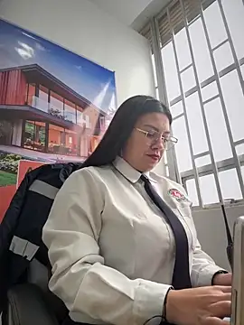 LIZ-06  online show from 10-29-25, 12:37