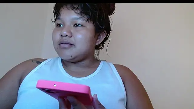 Snapshot of Talia_sweet25 chatting on 09-17-25, 04:20 Talia sweet25 online show from 09-17-25, 04:20