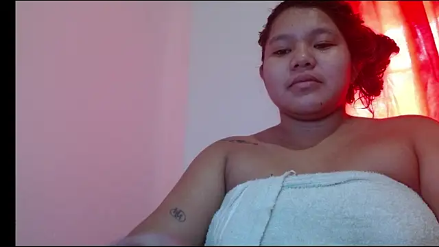 Snapshot of Talia_sweet25 chatting on 02-14-25, 03:15 Talia sweet25 online show from 02-14-25, 03:15