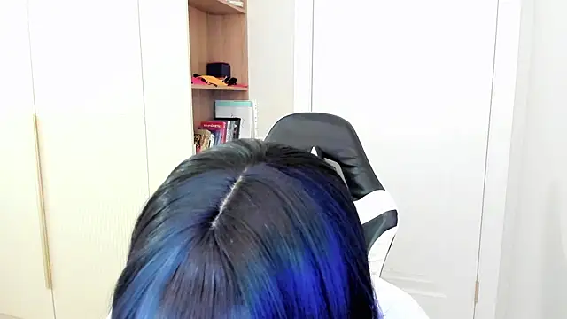 may mia online show from 12-05-25, 03:05